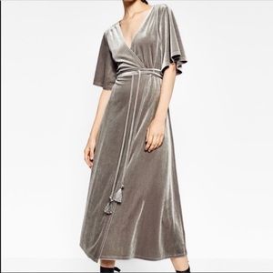 Zara Pearl Gray velvet short sleeved robe wrap dress. Never been worn w no tags.
